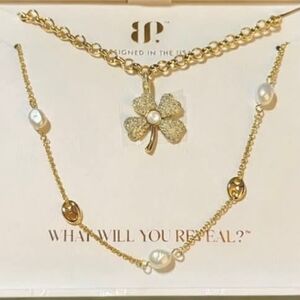 Elegant Gold Clover Necklace with Pearls